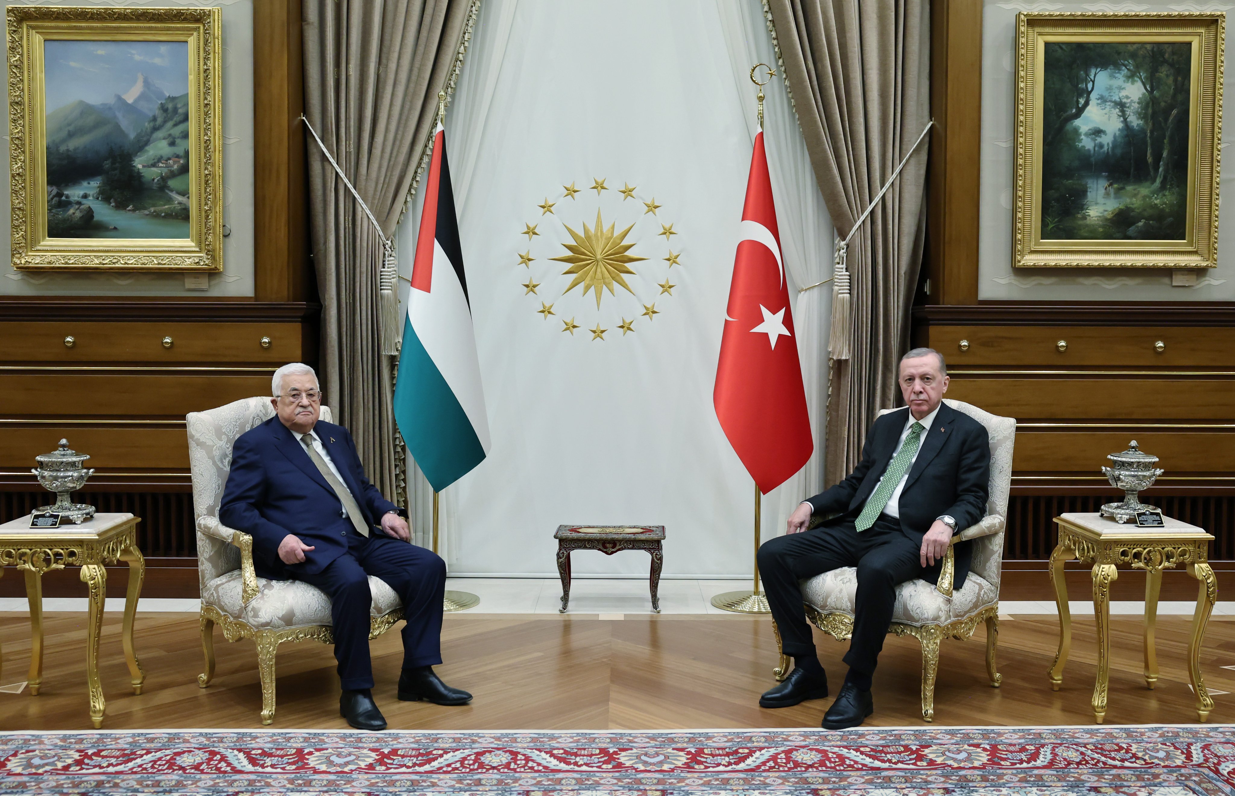 Συνάντηση Ερντογάν με Αμπάς &#8211; Για γενοκτονία κατηγόρησε το Ισραήλ ο Τούρκος πρόεδρος
