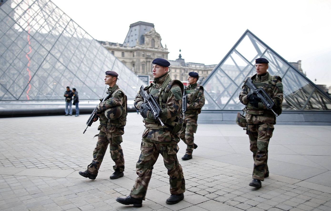 Γαλλία: Κήρυξε μέγιστο επίπεδο συναγερμού μετά τo μακελειό στη Μόσχα