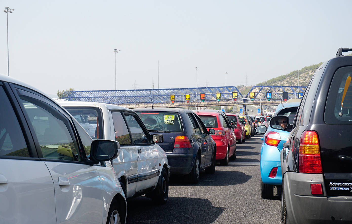 Συνεχίζεται η μεγάλη έξοδος των εκδρομέων για το τριήμερο της Καθαράς Δευτέρας &#8211; Σχεδόν 96.000 αυτοκίνητα αποχαιρέτησαν την Αττική