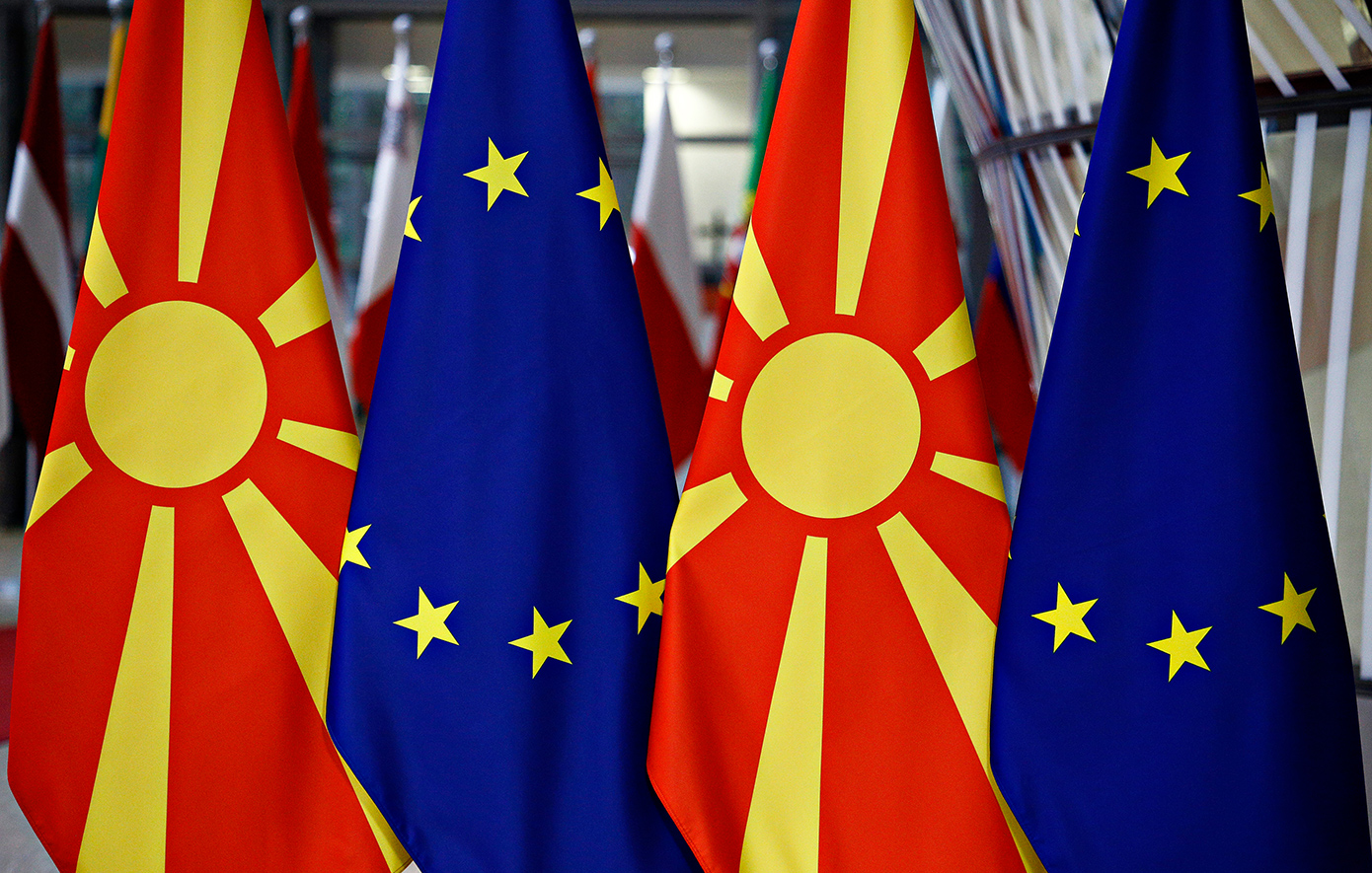 Πολιτική σύγκρουση στη Βόρεια Μακεδονία, ανάμεσα στα δύο μεγάλα κόμματα για τη Συμφωνία των Πρεσπών