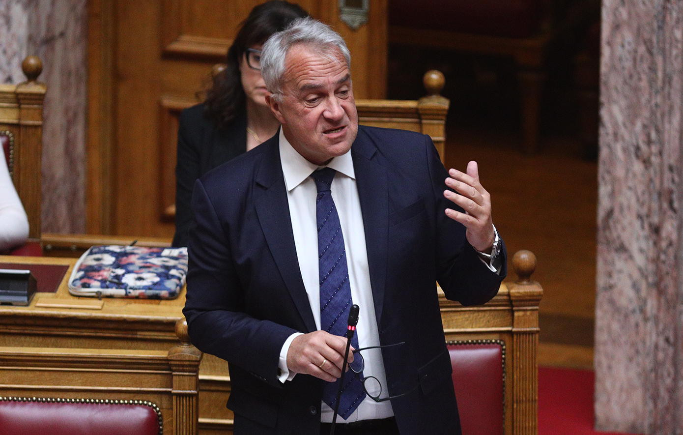 Ο υπουργός Επικρατείας, Μάκης Βορίδης, θα υποδεχτεί στη Βουλή την πρόταση δυσπιστίας κατά της κυβέρνησης