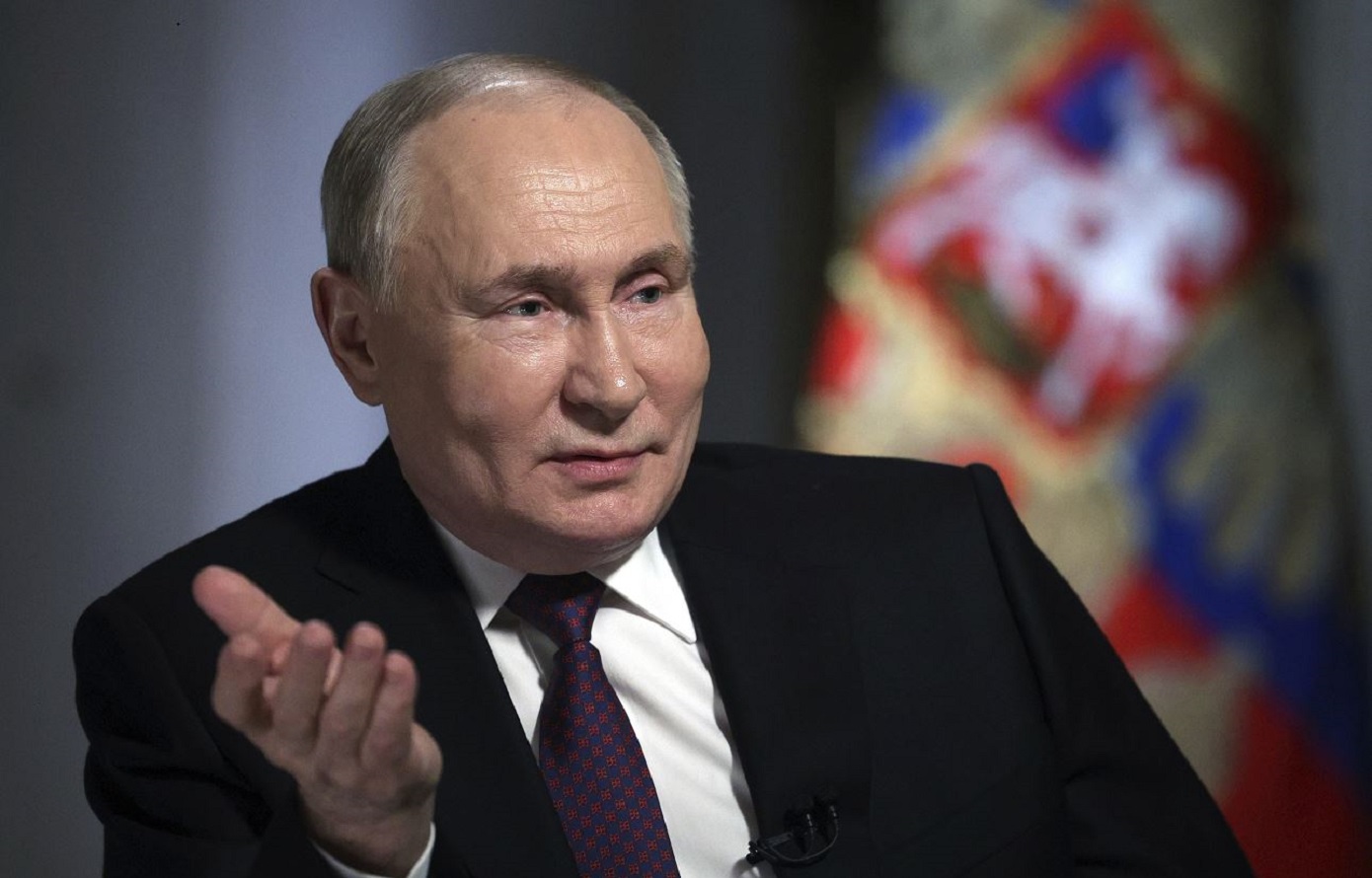 «Ο Πούτιν είχε στήσει δίκτυο κατασκόπων στο αρχηγείο του ΝΑΤΟ»
