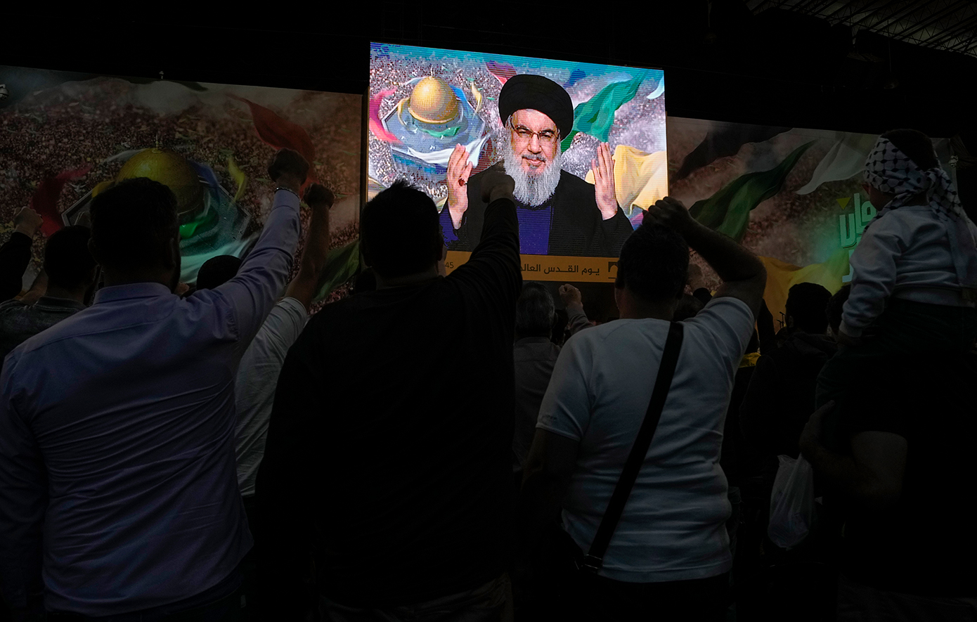 Νέες απειλές από τη Χεζμπολάχ: «Αναπόφευκτη η απάντηση» του Ιράν στο Ισραήλ για το χτύπημα στο προξενείο στη Δαμασκό