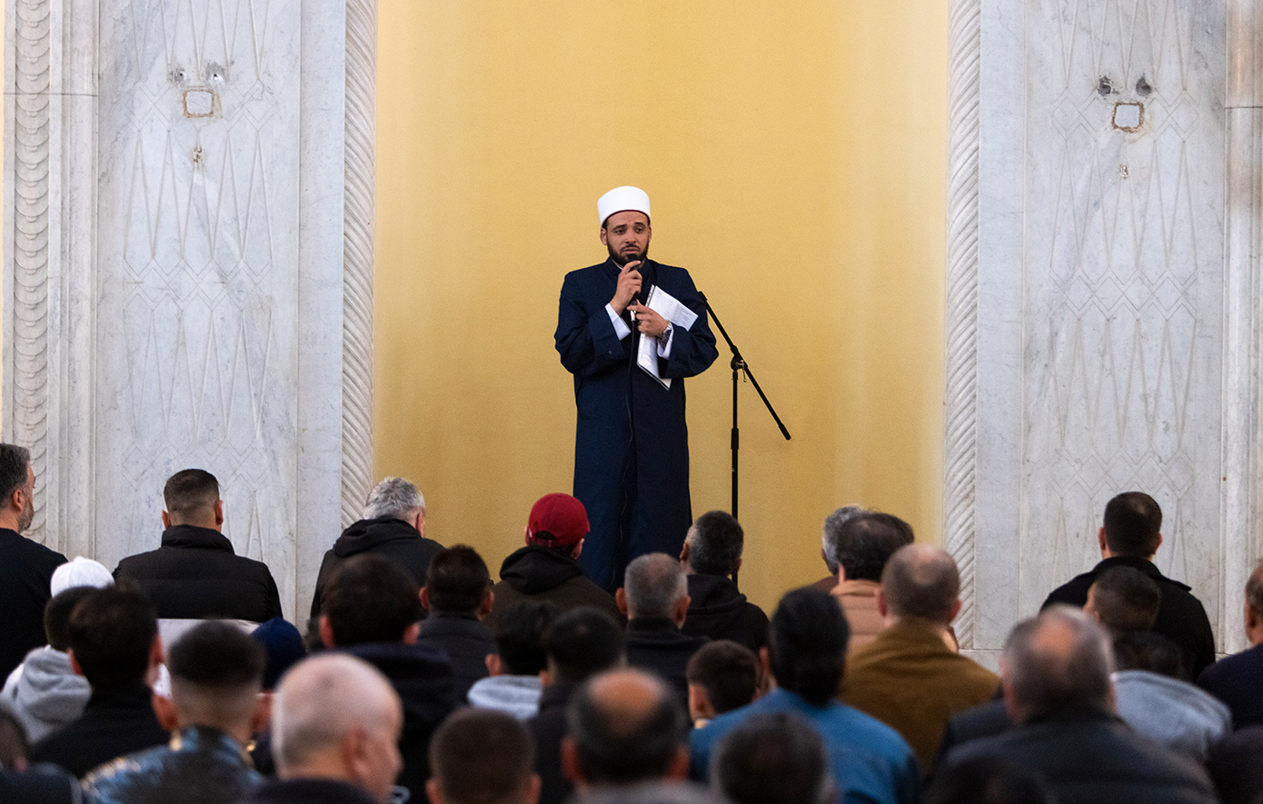 Άνοιξε το Γενί Τζαμί στη Θεσσαλονίκη ύστερα από 102 χρόνια για το Ραμαζάνι