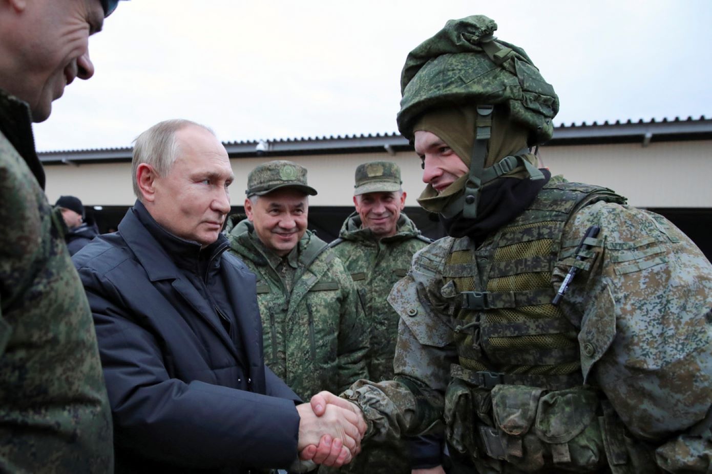 Ο Πούτιν δείχνει τα… δόντια του στη Δύση – Ανακοίνωσε άσκηση με χρήση τακτικών πυρηνικών