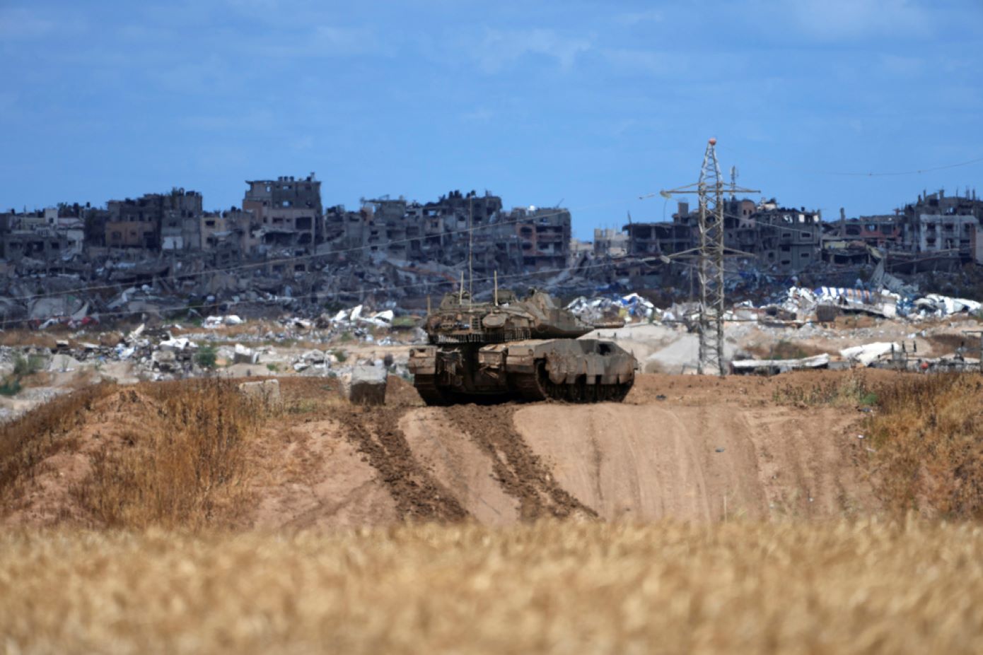 Πάση θυσία να αποφύγει την επίθεση στη Ράφα θέλει η Χαμάς – Δηλώνει έτοιμη για διαπραγματεύσεις, ενώ κατηγορεί το Ισραήλ για «επικίνδυνη κλιμάκωση»