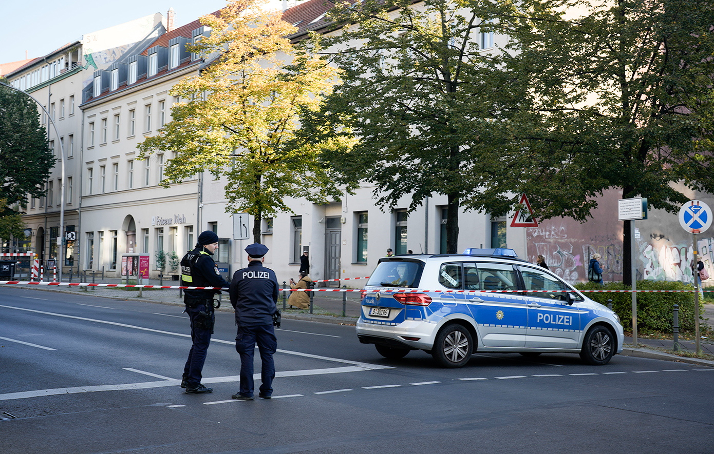 Αστυνομικοί σκότωσαν άνδρα που προσπαθούσε να κάψει συναγωγή στη Γαλλία