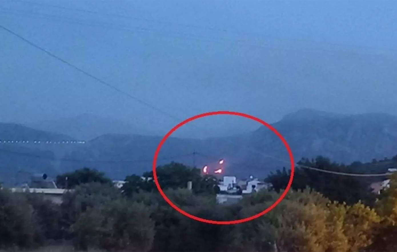 Φωτιά στο χωριό Γωνιές Πεδιάδος στην Κρήτη