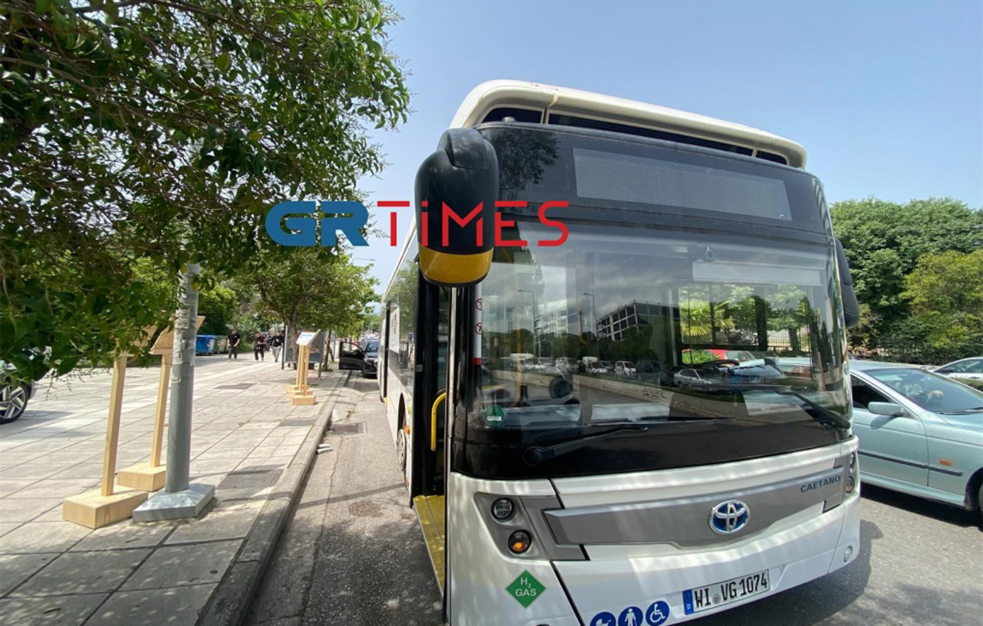 Στους δρόμους της Θεσσαλονίκης κάνει τα πρώτα του χιλιόμετρα το αστικό λεωφορείο υδρογόνου