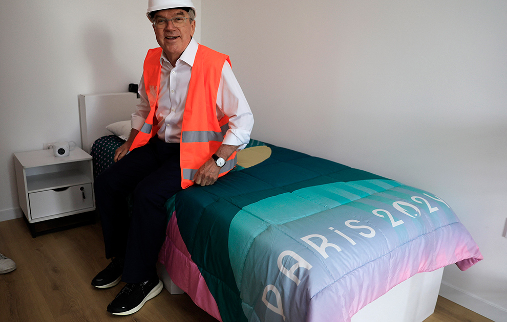 Τα κρεβάτια «κατά του σεξ» έφτασαν στους Ολυμπιακούς Αγώνες του Παρισιού μετά τις παραδοχές αθλητών για όργια στη διοργάνωση