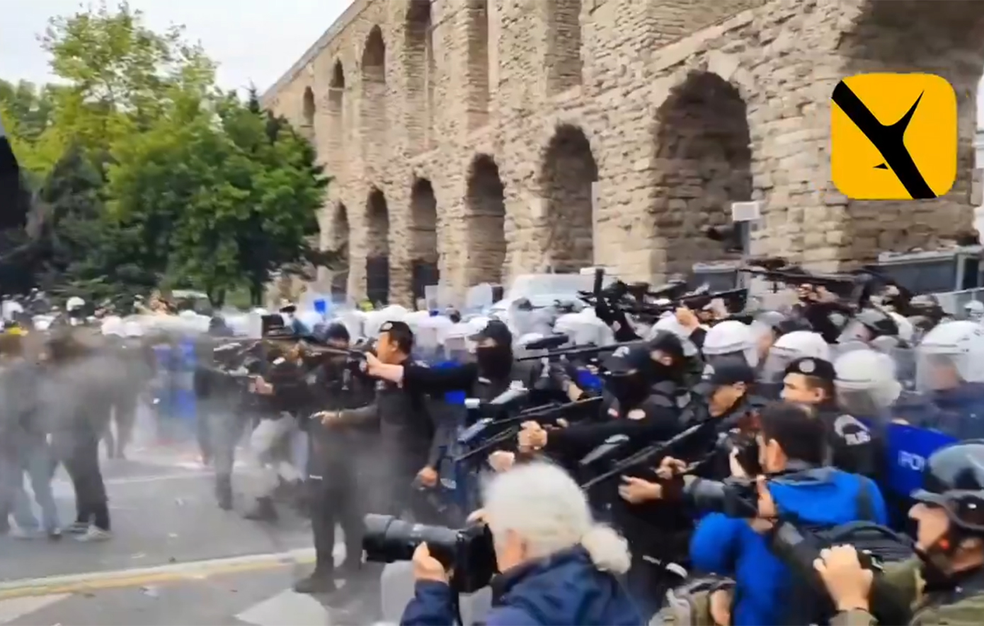 Μάχες διαδηλωτών με την Αστυνομία σε συγκέντρωση για την Πρωτομαγιά στην Κωνσταντινούπολη