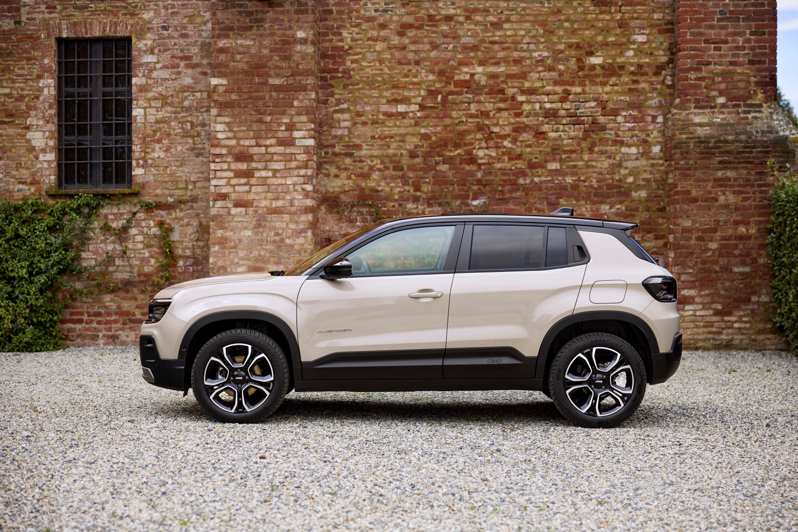 Το Jeep Avenger με τιμή από 22.990 ευρώ