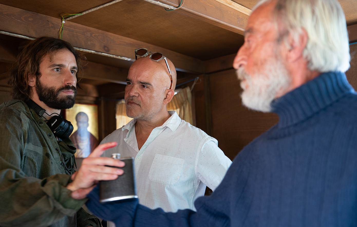 Ξανασταυρώνεται Ξανασταυρώνεται