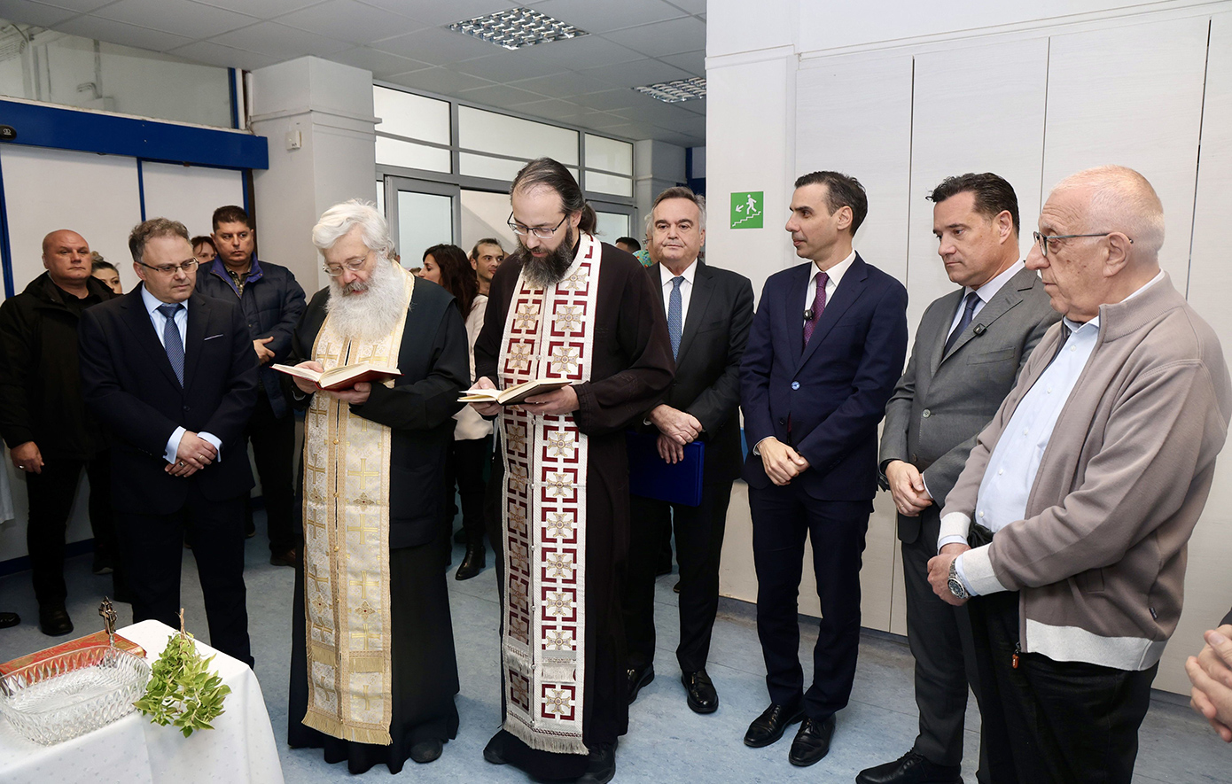 Τελετή εγκαινίων τεσσάρων υπερσύγχρονων χειρουργικών τραπεζών στο Γ.Ν.Α. «Κοργιαλένειο – Μπενάκειο» , δωρεά της Βουλής των Ελλήνων