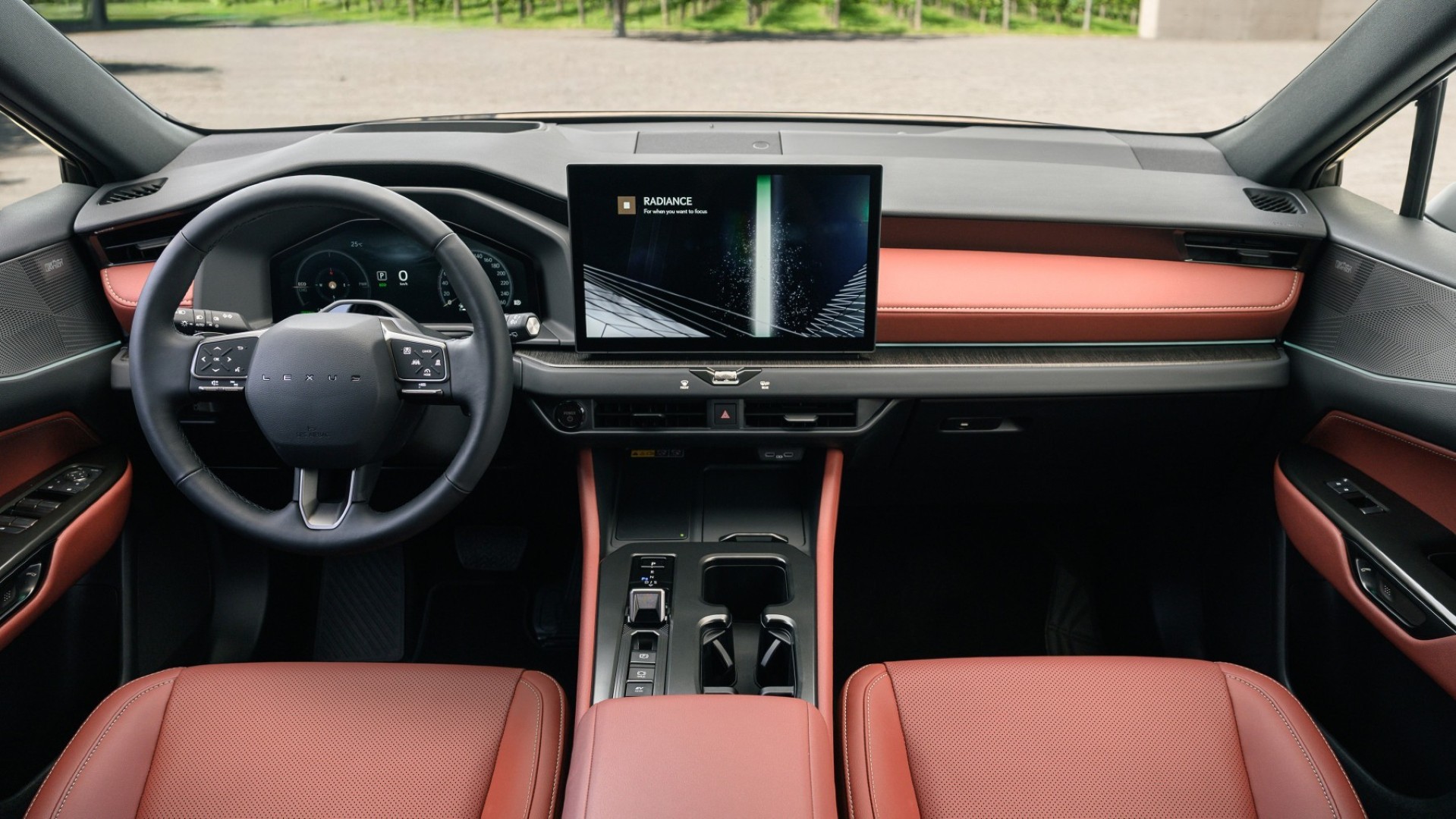 Lexus NΧ: Με ηλεκτρική αυτονομία άνω των 100 χιλιομέτρων Lexus NΧ: Με ηλεκτρική αυτονομία άνω των 100 χιλιομέτρων