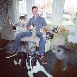 man-who-lives-with-animals-15