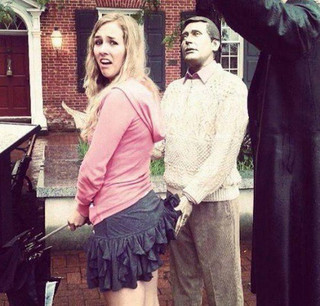 35-people-caught-having-too-much-fun-with-statues-001