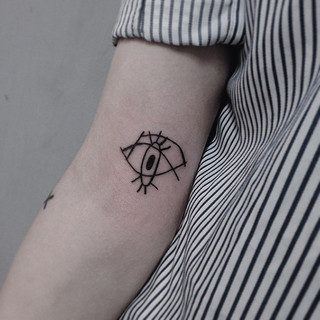 minimalist-picasso-tattoos-181__605