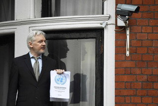 Assange5