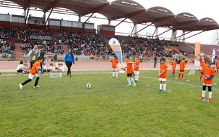 Παιχνίδια ποδοσφαιρικών δεξιοτήτων με τα παιδιά των Αθλητικών Ακαδημιών ΟΠΑΠ