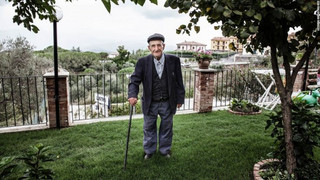 160914093543-03-centenarians-0914-super-169 160914093543-03-centenarians-0914-super-169