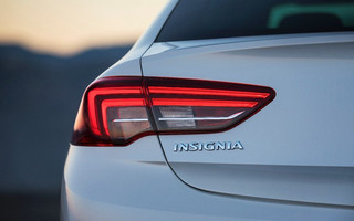 insignia4