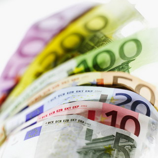 Συρρικνώθηκε 2,5% η ελληνική οικονομία