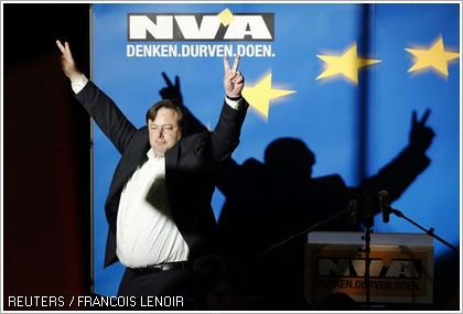 Σε διαβουλεύσεις για σχηματισμό κυβέρνησης ο αρχηγός των Φλαμανδών εθνικιστών