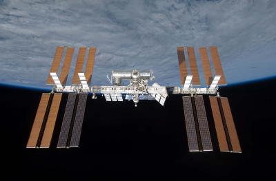 Το πλήρωμα του «Σογιούζ» έφθασε στο διεθνή διαστημικό Σταθμό