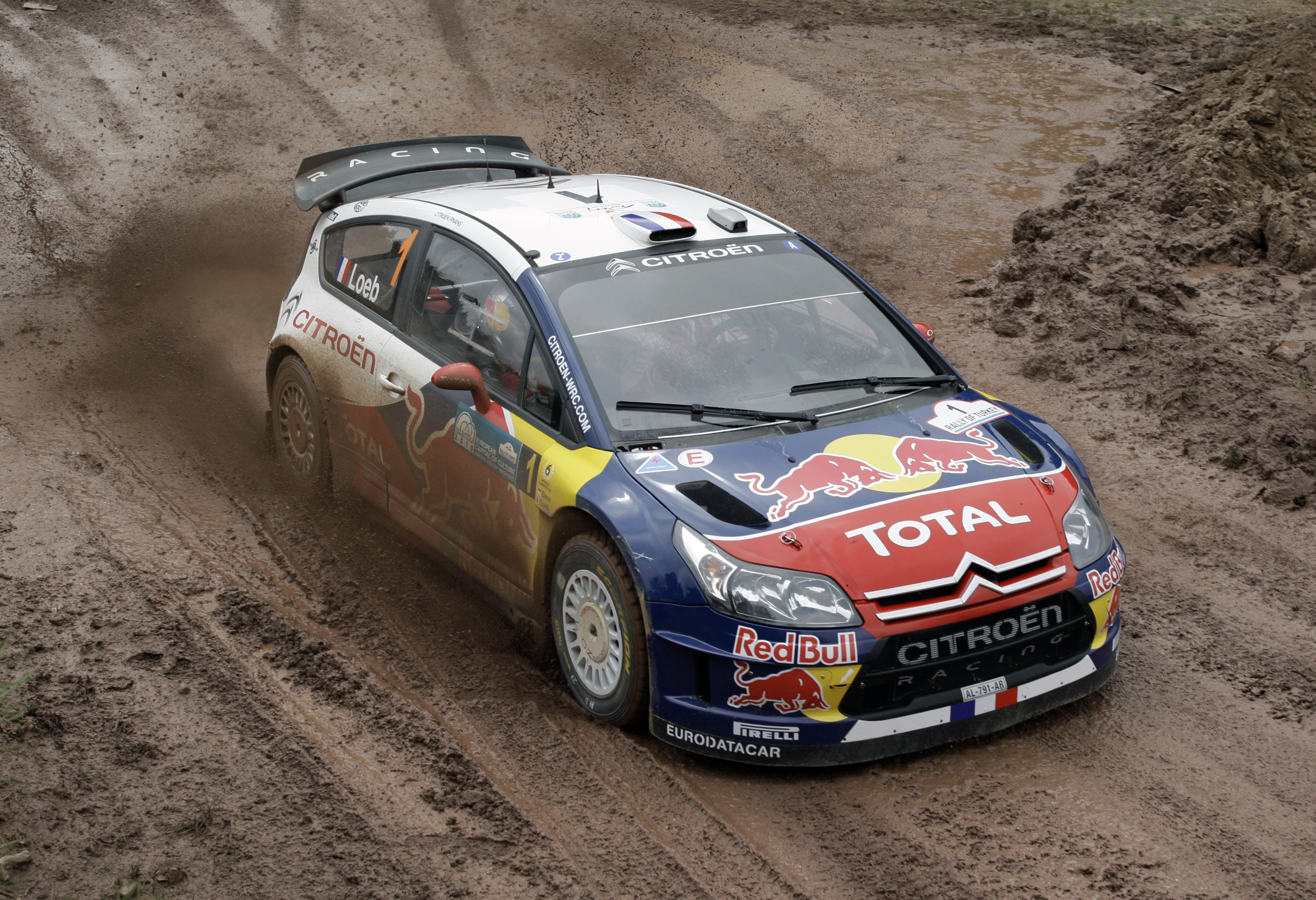 Έρχονται τα νέα Ford Fiesta RS WRC και Citroen DS3 WRC