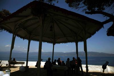 Διακοπές στην… χώρα του Ποτέ