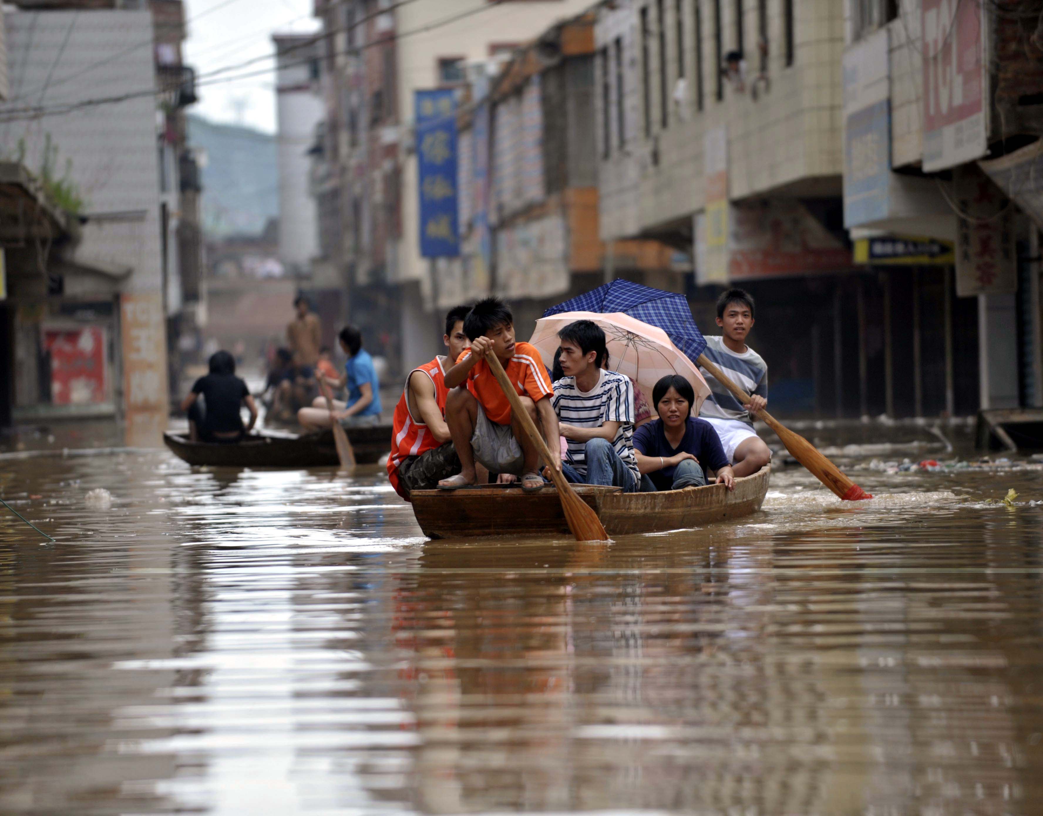 Πάνω από 2.100 οι νεκροί από πλημμύρες στην Κίνα