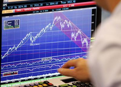 «Καμπανάκι» κινδύνου από την Moody’s για το γαλλικό δημόσιο χρέος – Πώς θωρακίζονται τα ελληνικά ομόλογα