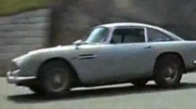 Σε δημοπρασία η πρώτη Aston Martin του 007
