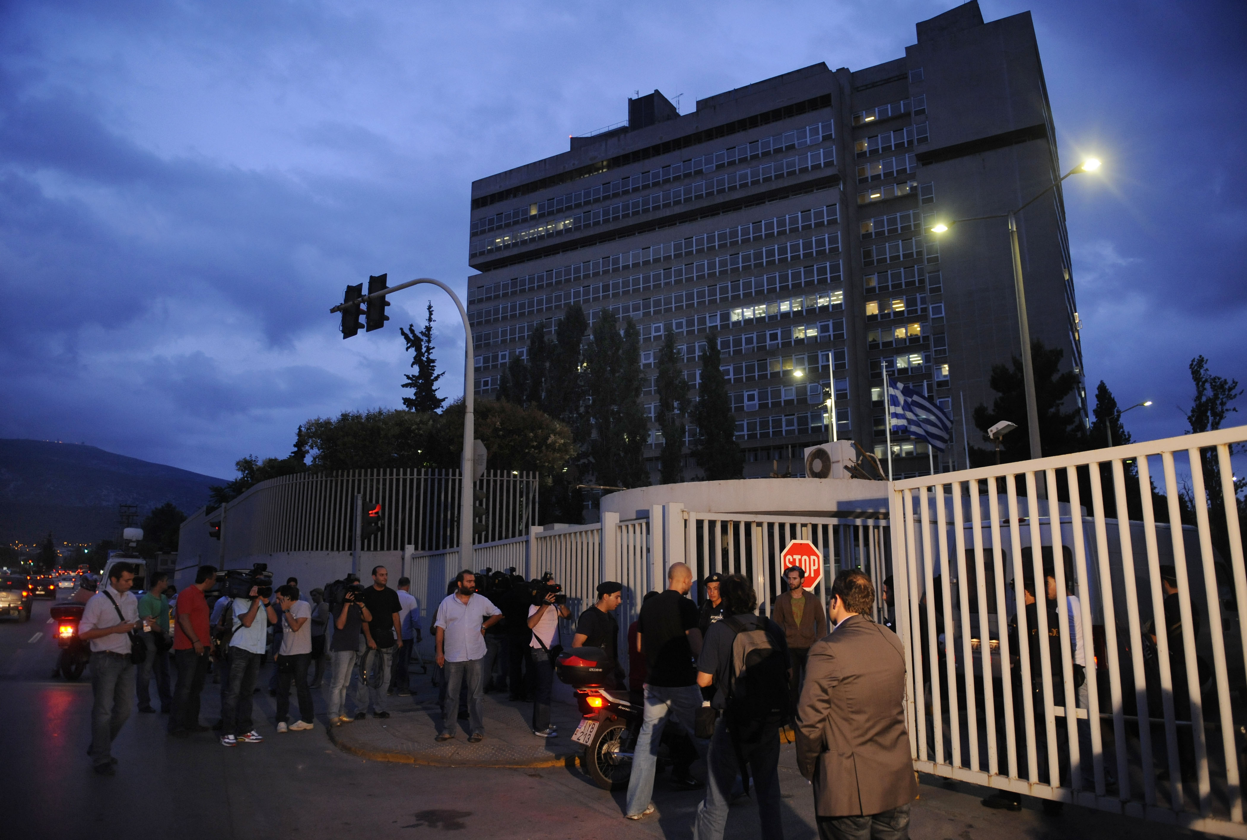 Η προκήρυξη θα λύσει τον γρίφο