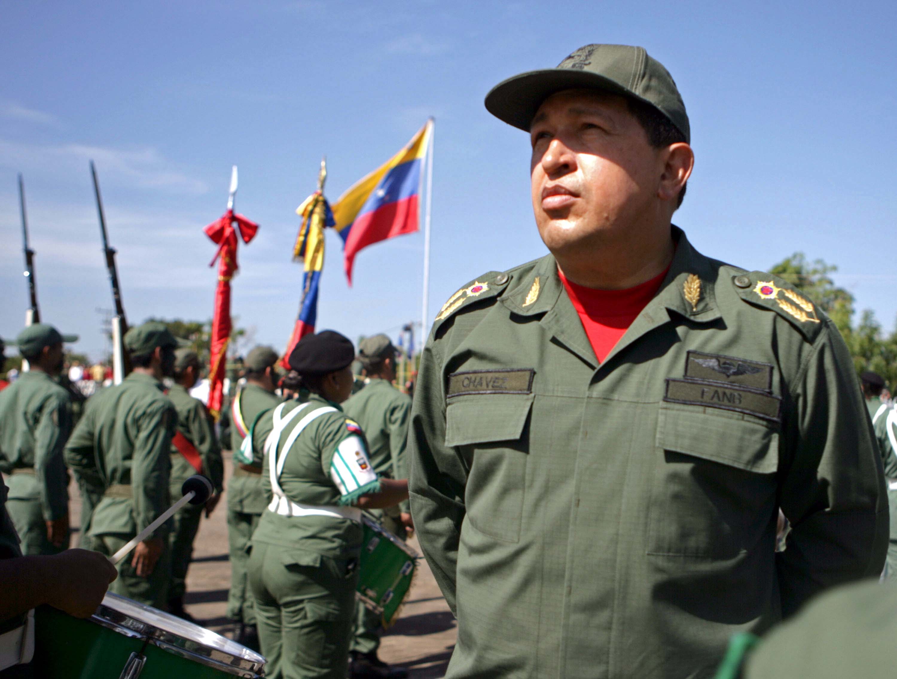Να καταθέσουν τα όπλα ζήτησε από τους αντάρτες ο Ούγκο Τσάβες