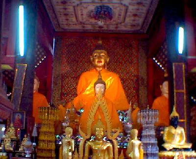 Πολυάσχολος Βουδιστικός ναός