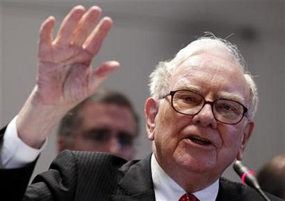 Ο Warren Buffet δίνει στη δημοσιότητα τα εισοδήματά του