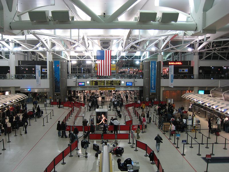 Ανοίγουν σήμερα τα αεροδρόμια «JFK» και Νιούαρκ