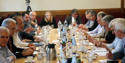Μετ’ εμποδίων ο διάλογος των κοινωνικών εταίρων