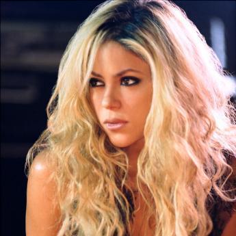 Η Shakira&#8230; πουλάει πολύ!