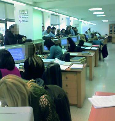Προσωρινή αναβολή στις απολύσεις στο Δημόσιο