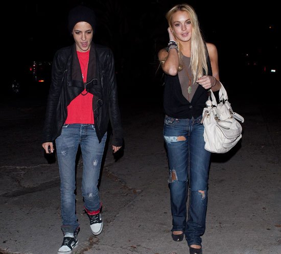 Η Lindsay Lohan σε ραντεβού με την πρώην φίλη της