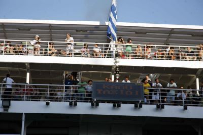 Εγκαταλείπουν άρον άρον το κλεινόν άστυ