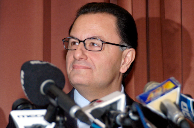 Το ΠΑΣΟΚ απαξιώνει από μόνο του τον «Καλλικράτη»