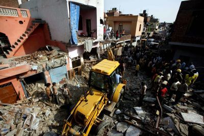 Τραγωδία στην Ινδία από κατάρρευση κτιρίου