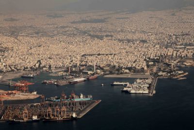 Στον Πειραιά… μολυσμένο πλοίο