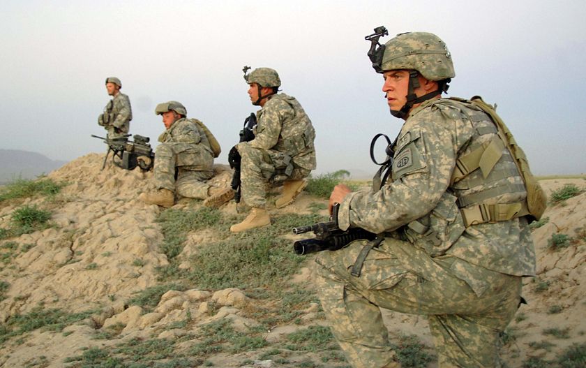 Εξετάζει συμμετοχή στην εκστρατεία του ΝΑΤΟ στο Αφγανιστάν η Ρουμανία