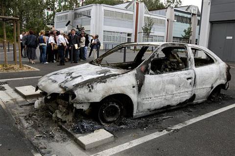 Σοβαρά επεισόδια στη Γκρενόμπλ