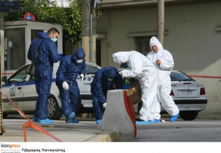 Η παρθενική εμφάνιση της Σέχτα Επαναστατών